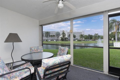 Condo in Dania Beach, Florida, 2 bedrooms № 2181185