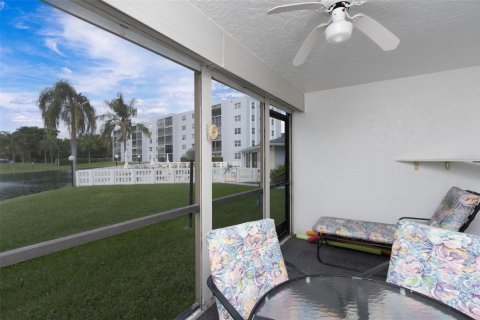 Condo in Dania Beach, Florida, 2 bedrooms № 2181185 - photo 16