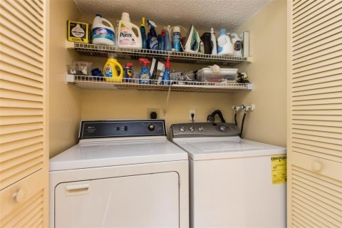 Condo in Dania Beach, Florida, 2 bedrooms № 2181185 - photo 21