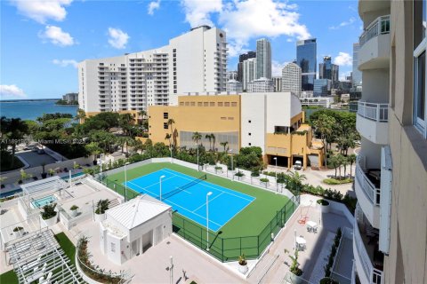 Condo in Miami, Florida, 1 bedroom  № 1945334 - photo 16