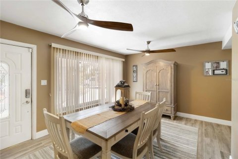 House in Port Charlotte, Florida 3 bedrooms, 149.39 sq.m. № 1615401 - photo 12