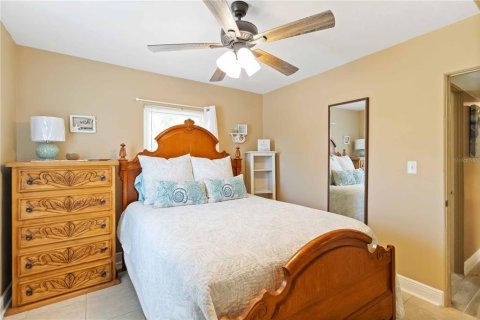 House in Port Charlotte, Florida 3 bedrooms, 149.39 sq.m. № 1615401 - photo 27