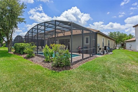 House in Davenport, Florida 4 bedrooms, 206.71 sq.m. № 1901302 - photo 29