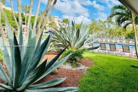 Condominio en alquiler en Pompano Beach, Florida, 2 dormitorios, 102.19 m2 № 1993047 - foto 29