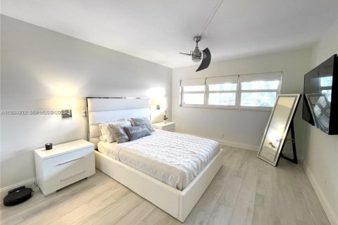 Condominio en alquiler en Pompano Beach, Florida, 2 dormitorios, 102.19 m2 № 1993047 - foto 15