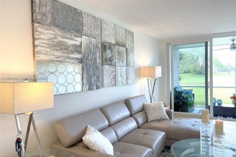 Condominio en alquiler en Pompano Beach, Florida, 2 dormitorios, 102.19 m2 № 1993047 - foto 13