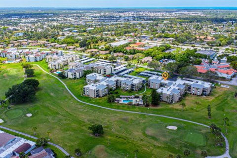 Condominio en venta en Naples, Florida, 2 dormitorios, 86.4 m2 № 1168579 - foto 1