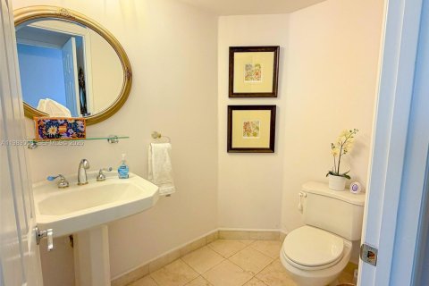 Condominio en alquiler en Aventura, Florida, 2 dormitorios, 149.57 m2 № 2055547 - foto 25