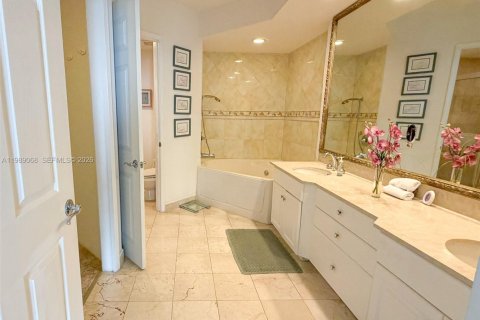 Condominio en alquiler en Aventura, Florida, 2 dormitorios, 149.57 m2 № 2055547 - foto 18