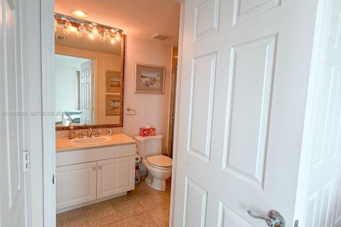 Condominio en alquiler en Aventura, Florida, 2 dormitorios, 149.57 m2 № 2055547 - foto 22