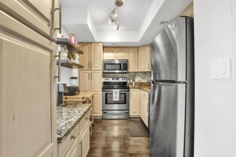 Condo in Lighthouse Point, Florida, 2 bedrooms  № 2251016 - photo 12