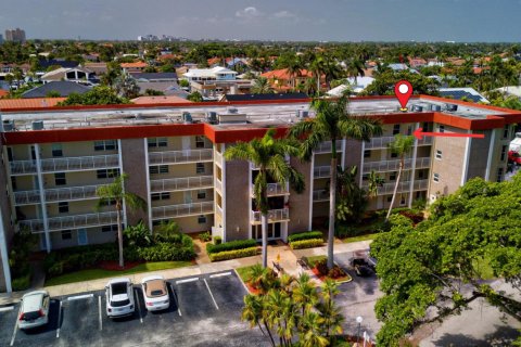 Condo in Lighthouse Point, Florida, 2 bedrooms  № 2251016 - photo 6