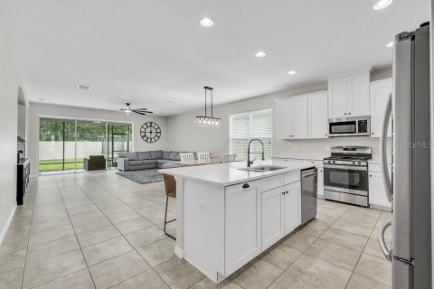 Villa ou maison à vendre à Fish Hawk, Floride: 4 chambres, 222.5 m2 № 2287873 - photo 6
