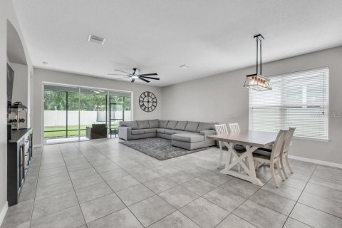 Villa ou maison à vendre à Fish Hawk, Floride: 4 chambres, 222.5 m2 № 2287873 - photo 11