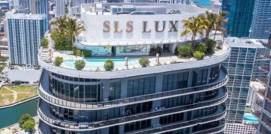 Condominio en Miami, Florida, 3 dormitorios № 1816333