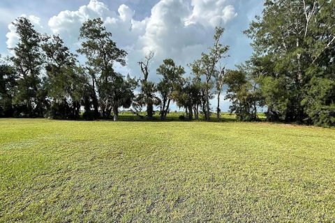 House in Sebring, Florida 4 bedrooms, 177.26 sq.m. № 1912818 - photo 2