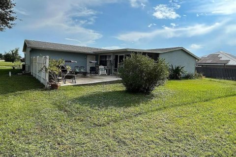 House in Sebring, Florida 4 bedrooms, 177.26 sq.m. № 1912818 - photo 3