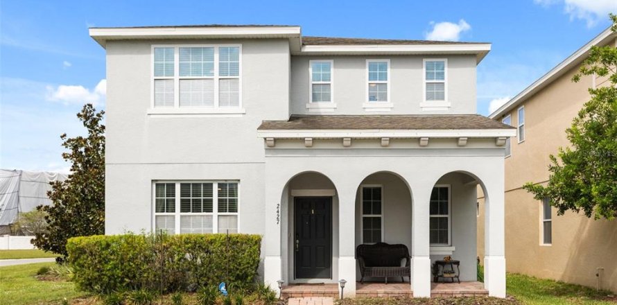 Casa en Apopka, Florida 3 dormitorios, 218.51 m2 № 2323165