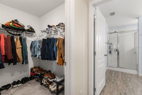 Casa en venta en Apopka, Florida, 3 dormitorios, 218.51 m2 № 2323165 - foto 19