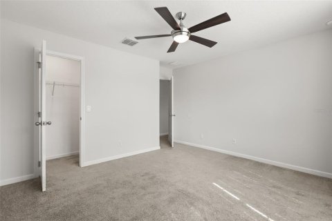 Casa en venta en Apopka, Florida, 3 dormitorios, 218.51 m2 № 2323165 - foto 23