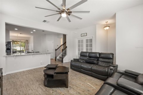 Casa en venta en Apopka, Florida, 3 dormitorios, 218.51 m2 № 2323165 - foto 6
