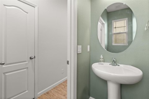Casa en venta en Apopka, Florida, 3 dormitorios, 218.51 m2 № 2323165 - foto 28