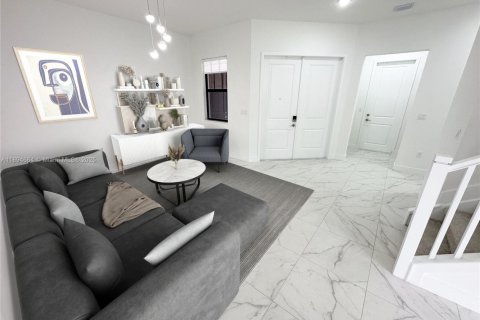 Casa en alquiler en Miramar, Florida, 5 dormitorios, 337.51 m2 № 1947112 - foto 2