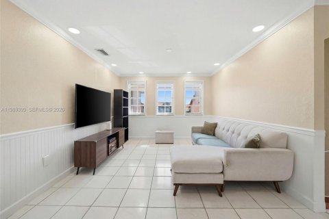 Copropriété à louer à Hialeah, Floride: 2 chambres, 87.33 m2 № 2051512 - photo 5