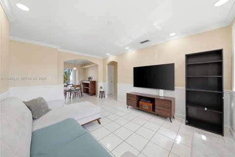 Copropriété à louer à Hialeah, Floride: 2 chambres, 87.33 m2 № 2051512 - photo 6