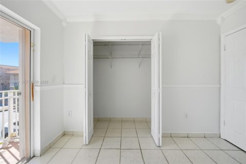 Copropriété à louer à Hialeah, Floride: 2 chambres, 87.33 m2 № 2051512 - photo 17