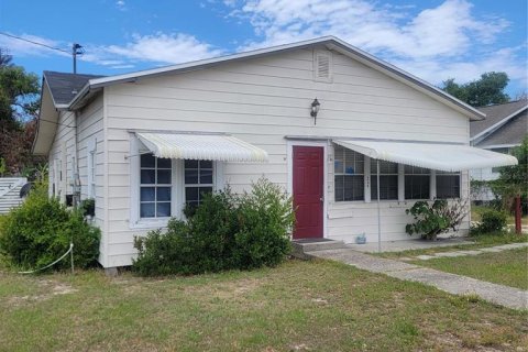 Casa en Auburndale, Florida 4 dormitorios, 108.7 m2 № 2126625