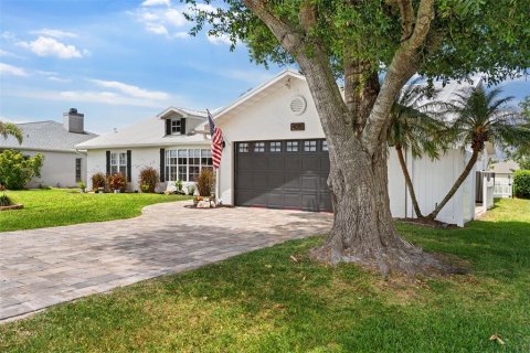 House in Punta Gorda, Florida 3 bedrooms, 188.87 sq.m. № 1769082 - photo 2