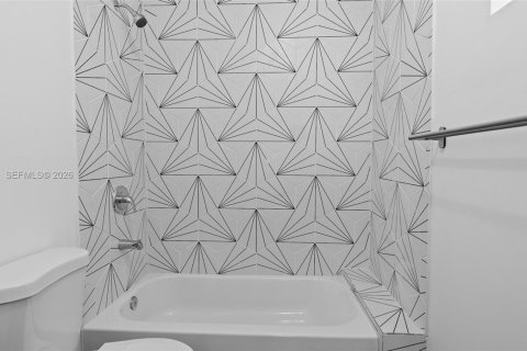 Immobilier commercial à vendre à Miami Beach, Floride: 960.05 m2 № 2030246 - photo 13