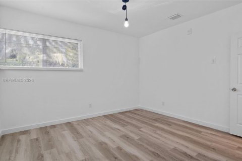 Immobilier commercial à vendre à Miami Beach, Floride: 960.05 m2 № 2030246 - photo 22