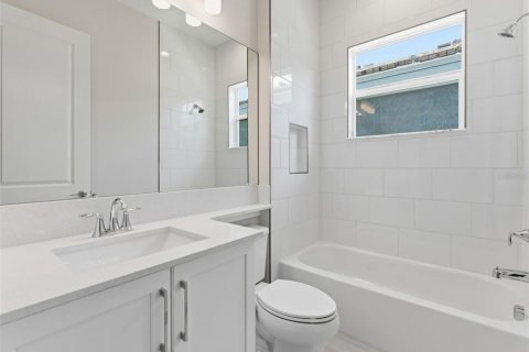 Купить виллу или дом в Уэсли-Чепел, Флорида 3 комнаты, 259.01м2, № 2213446 - фото 22