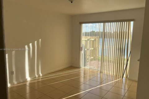 Adosado en alquiler en Homestead, Florida, 4 dormitorios, 132.2 m2 № 1953770 - foto 11