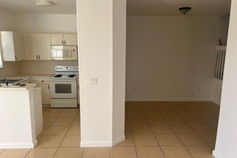Adosado en alquiler en Homestead, Florida, 4 dormitorios, 132.2 m2 № 1953770 - foto 3