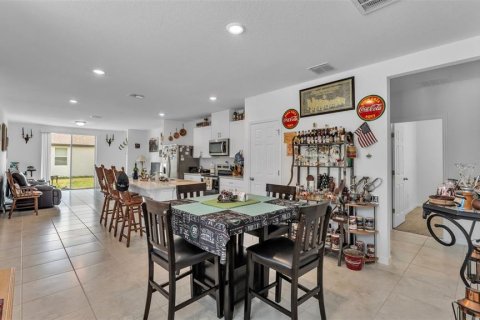 Casa en venta en Winter Haven, Florida, 3 dormitorios, 137.87 m2 № 1908522 - foto 2