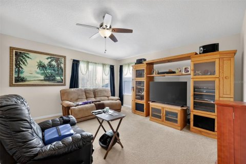 House in Riverview, Florida 4 bedrooms, 210.52 sq.m. № 2166131 - photo 24