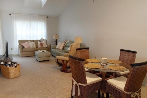 Touwnhouse à louer à Treasure Island, Floride: 2 chambres, 90.12 m2 № 2127564 - photo 8