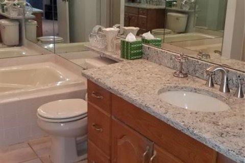 Touwnhouse à louer à Treasure Island, Floride: 2 chambres, 90.12 m2 № 2127564 - photo 19