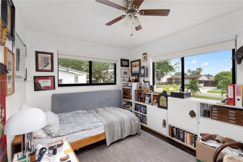 Casa en alquiler en Miami, Florida, 3 dormitorios, 111.67 m2 № 1956319 - foto 11