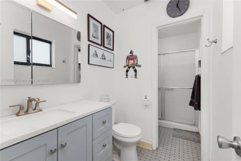 Casa en alquiler en Miami, Florida, 3 dormitorios, 111.67 m2 № 1956319 - foto 10
