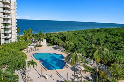 Condo in Key Biscayne, Florida, 2 bedrooms  № 1731977 - photo 6