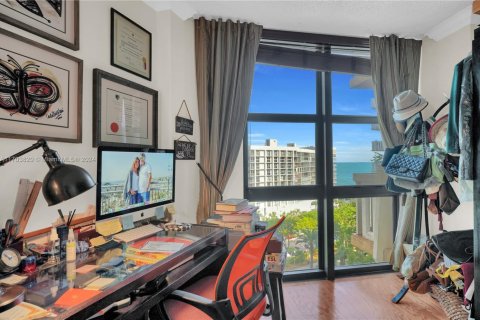 Condo in Key Biscayne, Florida, 2 bedrooms  № 1731977 - photo 29