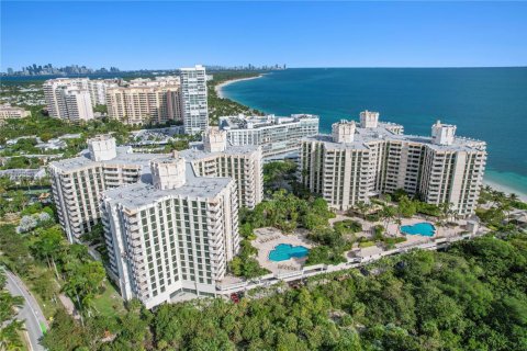 Condo in Key Biscayne, Florida, 2 bedrooms  № 1731977 - photo 2