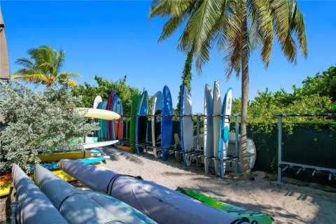 Condo in Key Biscayne, Florida, 2 bedrooms  № 1731977 - photo 7