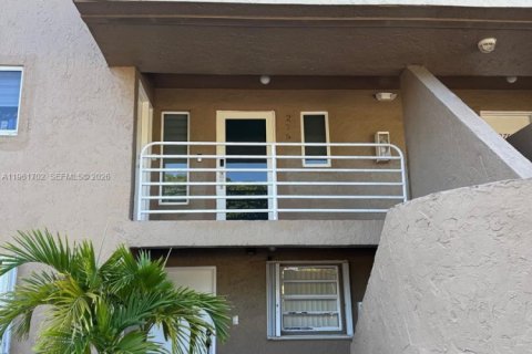 Кондоминиум с 2 спальнями в Хайалиа, Флорида № 2024512