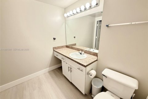 Condominio en venta en Pembroke Pines, Florida, 2 dormitorios, 104.98 m2 № 2063358 - foto 19