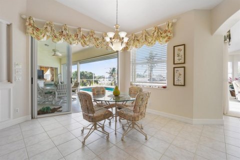 House in Placida, Florida 3 bedrooms, 234.76 sq.m. № 1555265 - photo 17